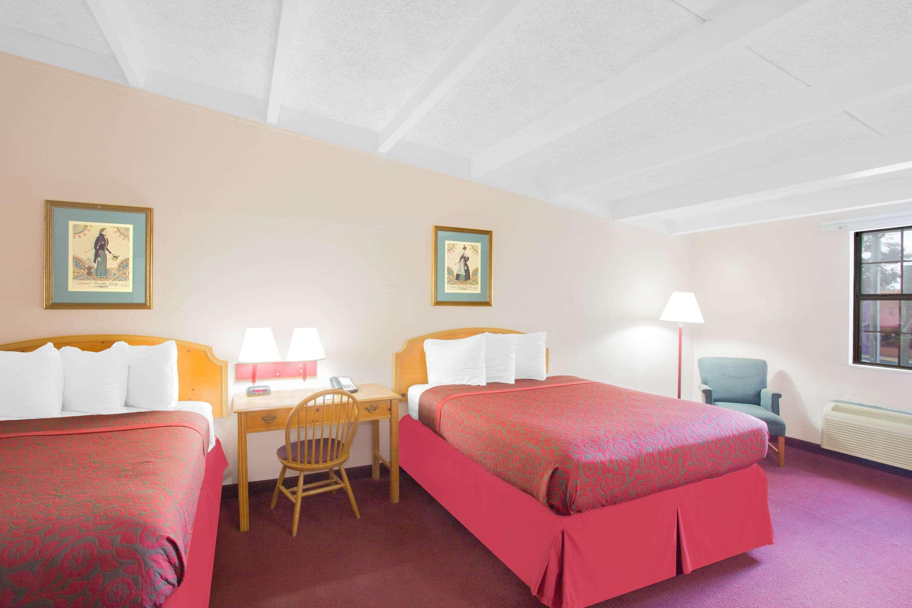 Days Inn By Wyndham Tallahassee University Center Dış mekan fotoğraf